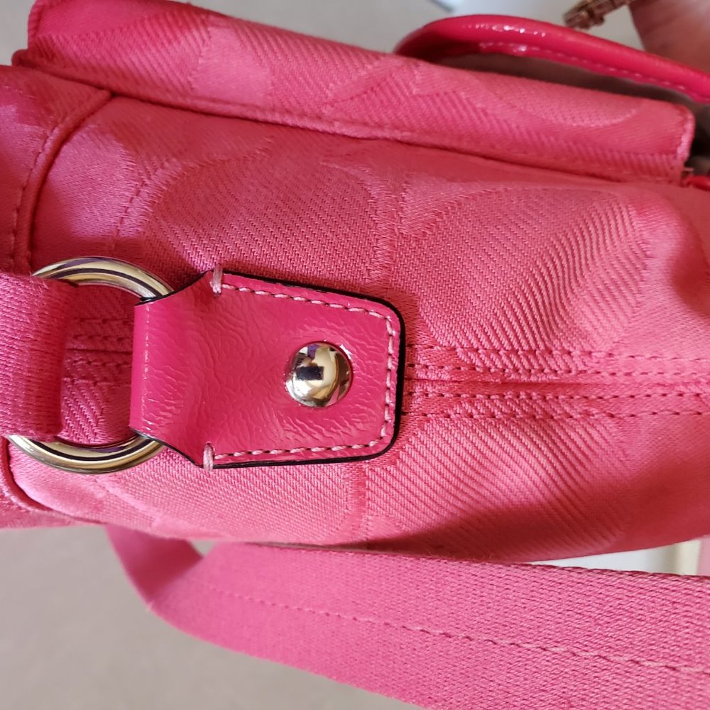 Like New Coach Kyra Daisy Shoulder Bag Crossbosy Purse - Picture 7 of 11